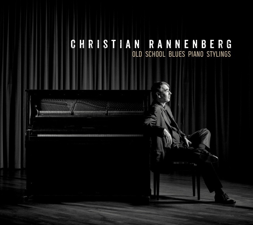 Christian hat seine brandneue Solo-CD mit dem passenden Titel "Old School Blues Piano Stylings" im Gepäck! 